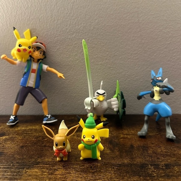 Pokemon Other - Pokemon action figures